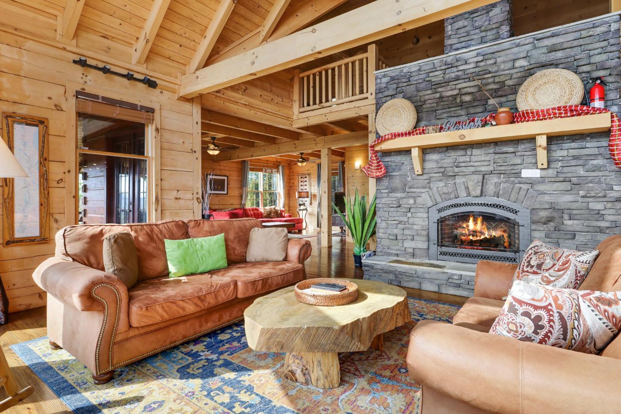 Sky High Lodge By Bk Stays. Large Cabin. Amazing Views. Game Room. Jacuzzi. Six Bedrooms. Sleeps 12 بلو ريدج المظهر الخارجي الصورة